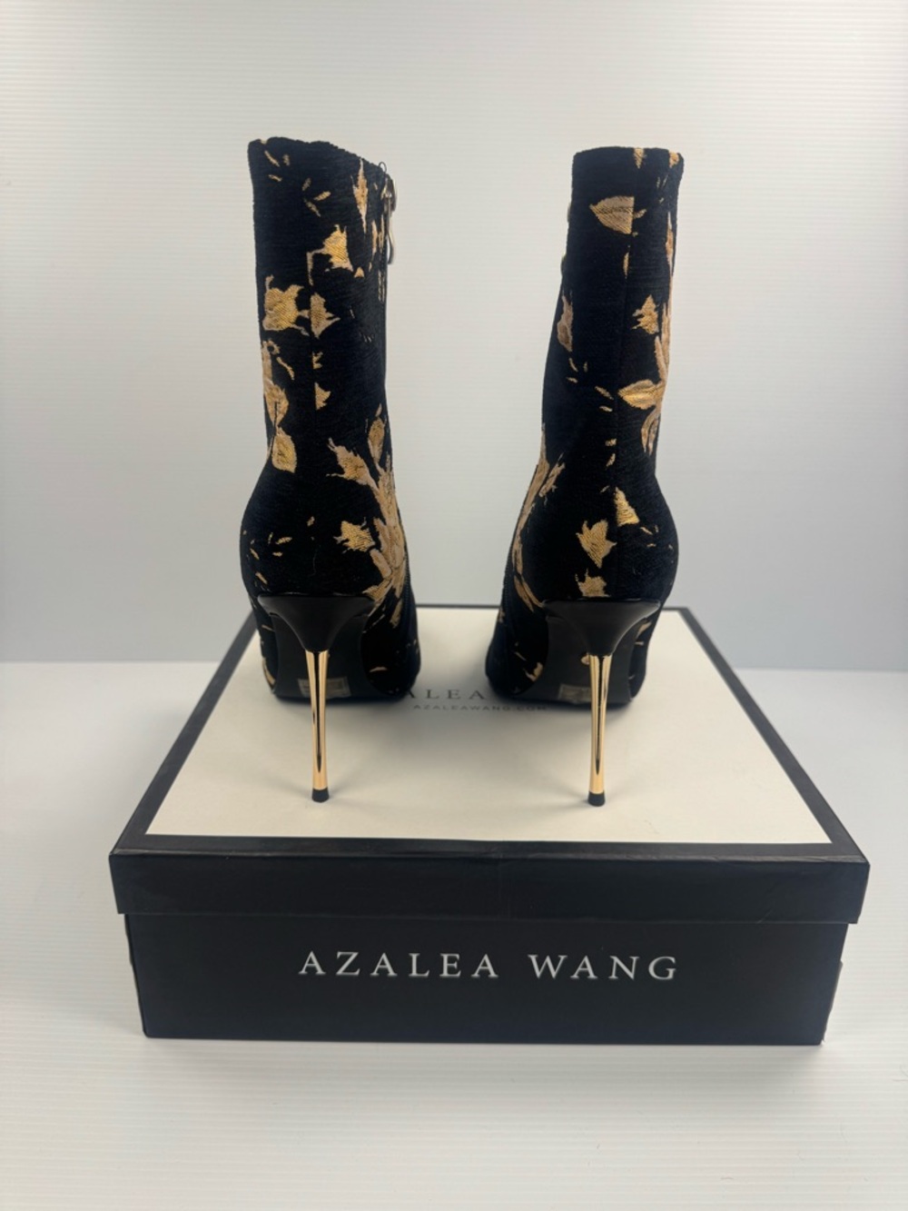 Azalea Wang Calean Black Gold Floral Boot Heels Pointed Toe Stiletto multi Sz - Picture 3 of 5